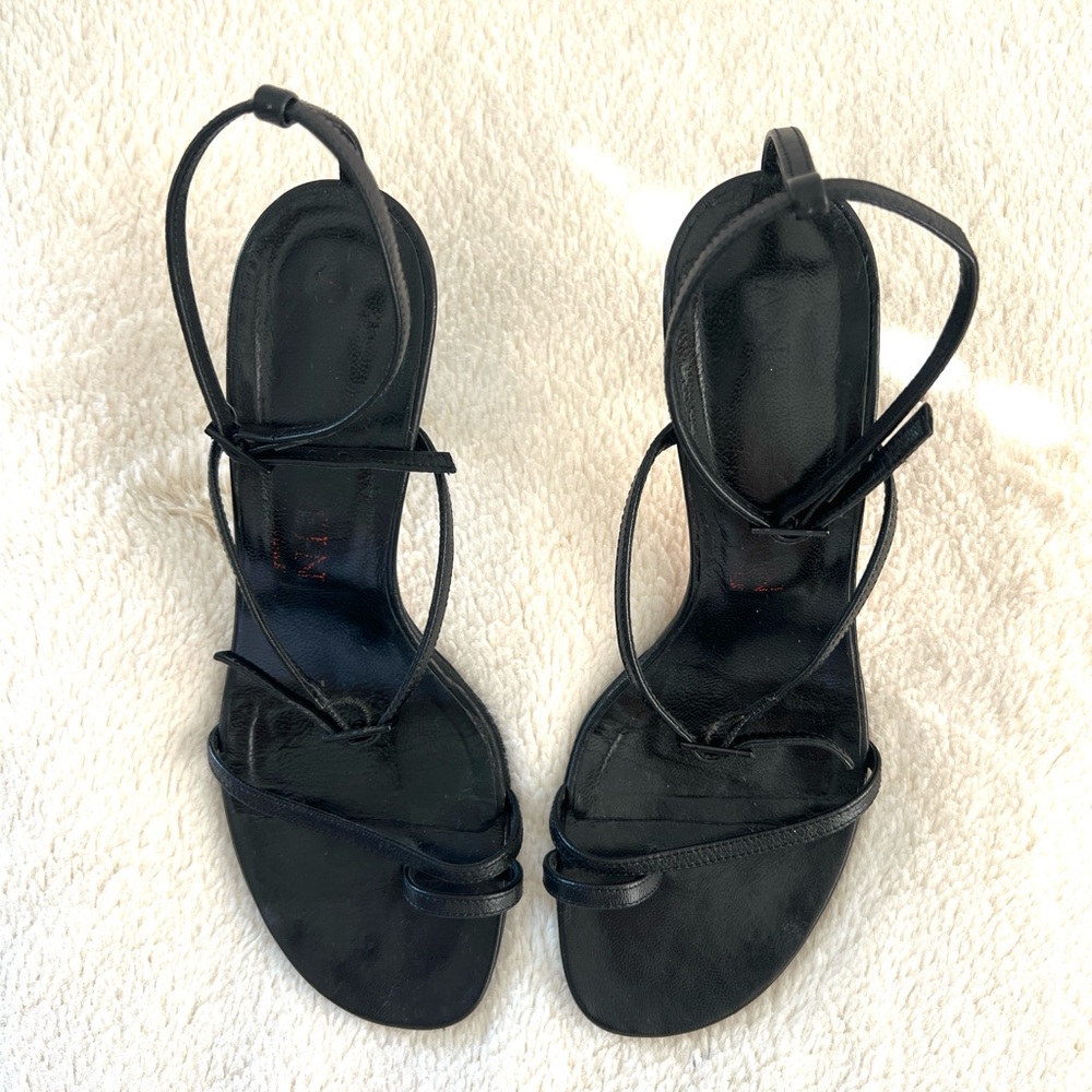 Anne Klein Vintage Black Leather Strappy Sandals with a square toe and 2.5" heel